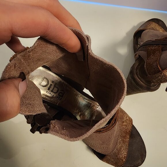 Diba Taupe Suede Wedge Bootie Size 8 - Picture 7 of 10